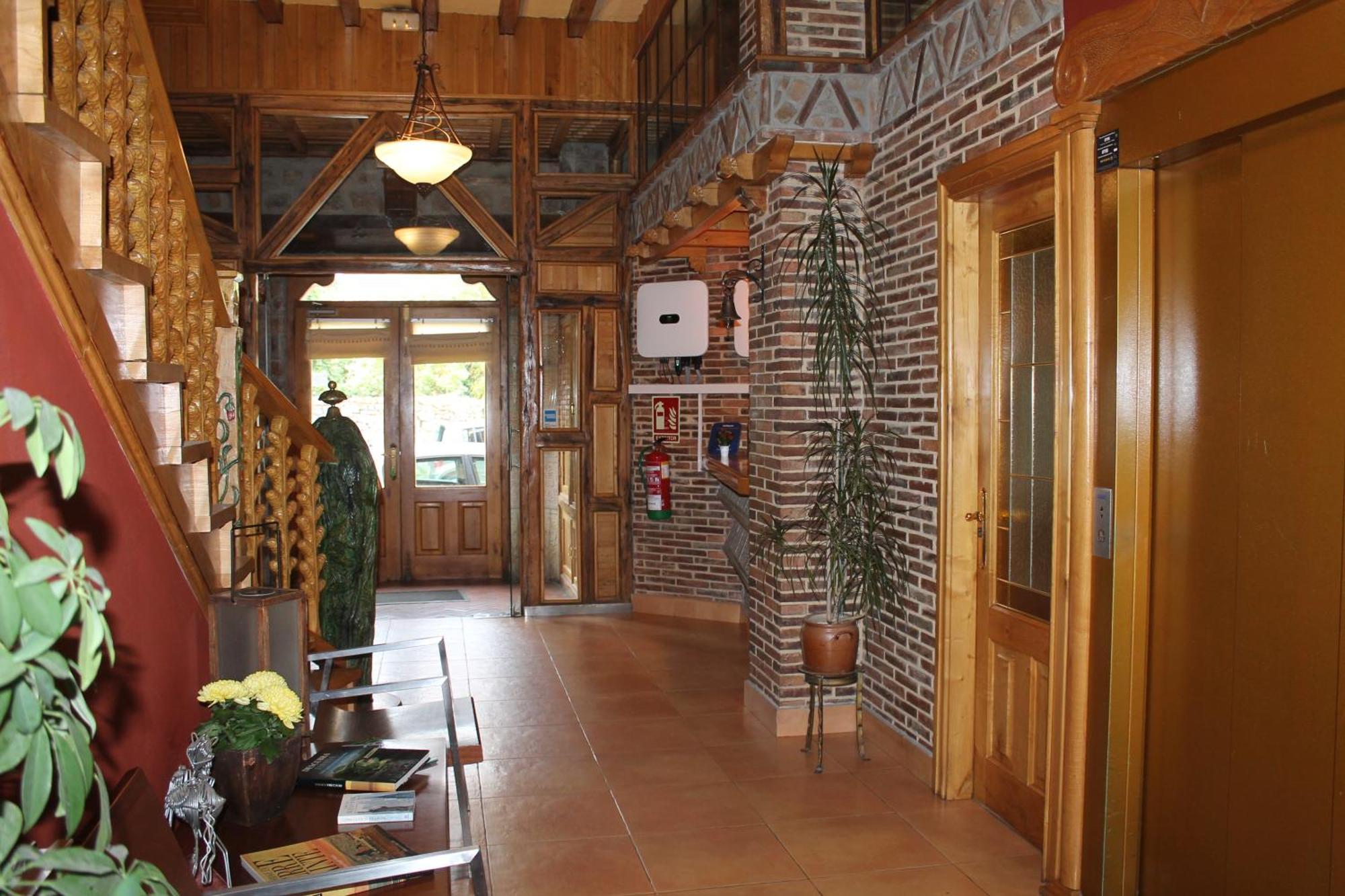 Hotel San Roque رينوسا المظهر الخارجي الصورة