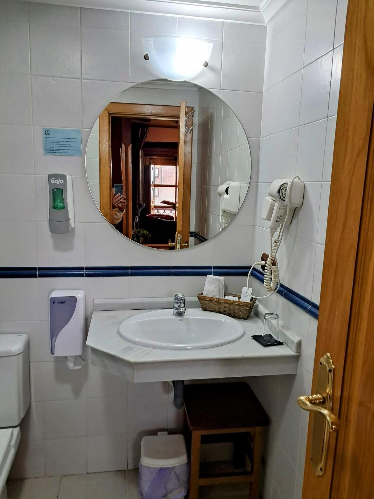 Hotel San Roque رينوسا المظهر الخارجي الصورة
