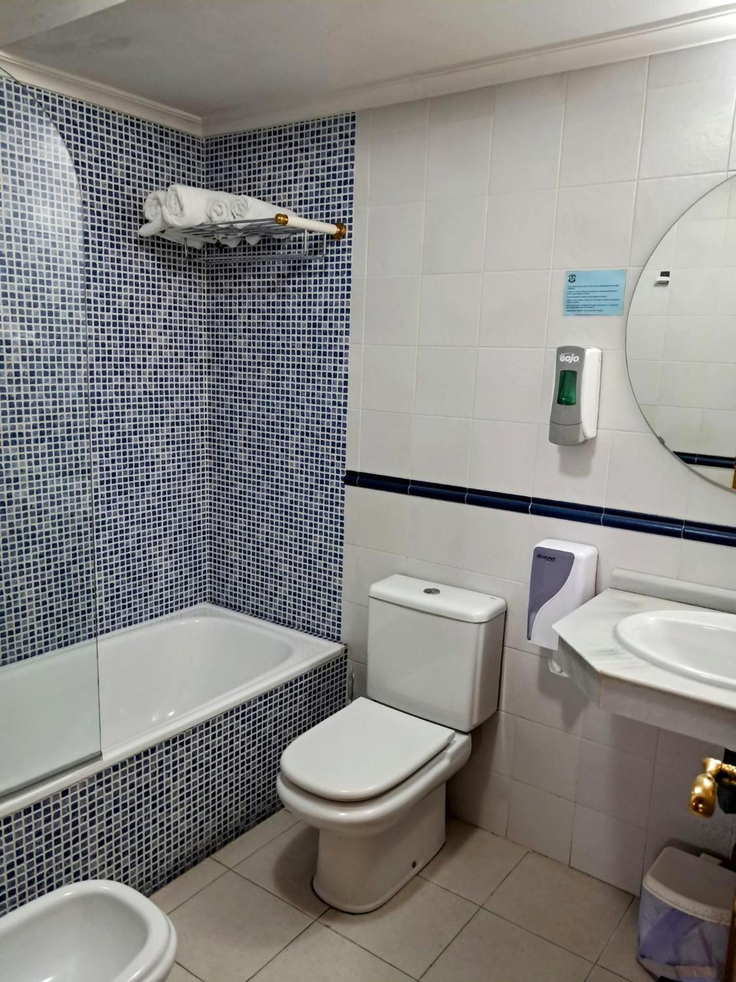 Hotel San Roque رينوسا المظهر الخارجي الصورة