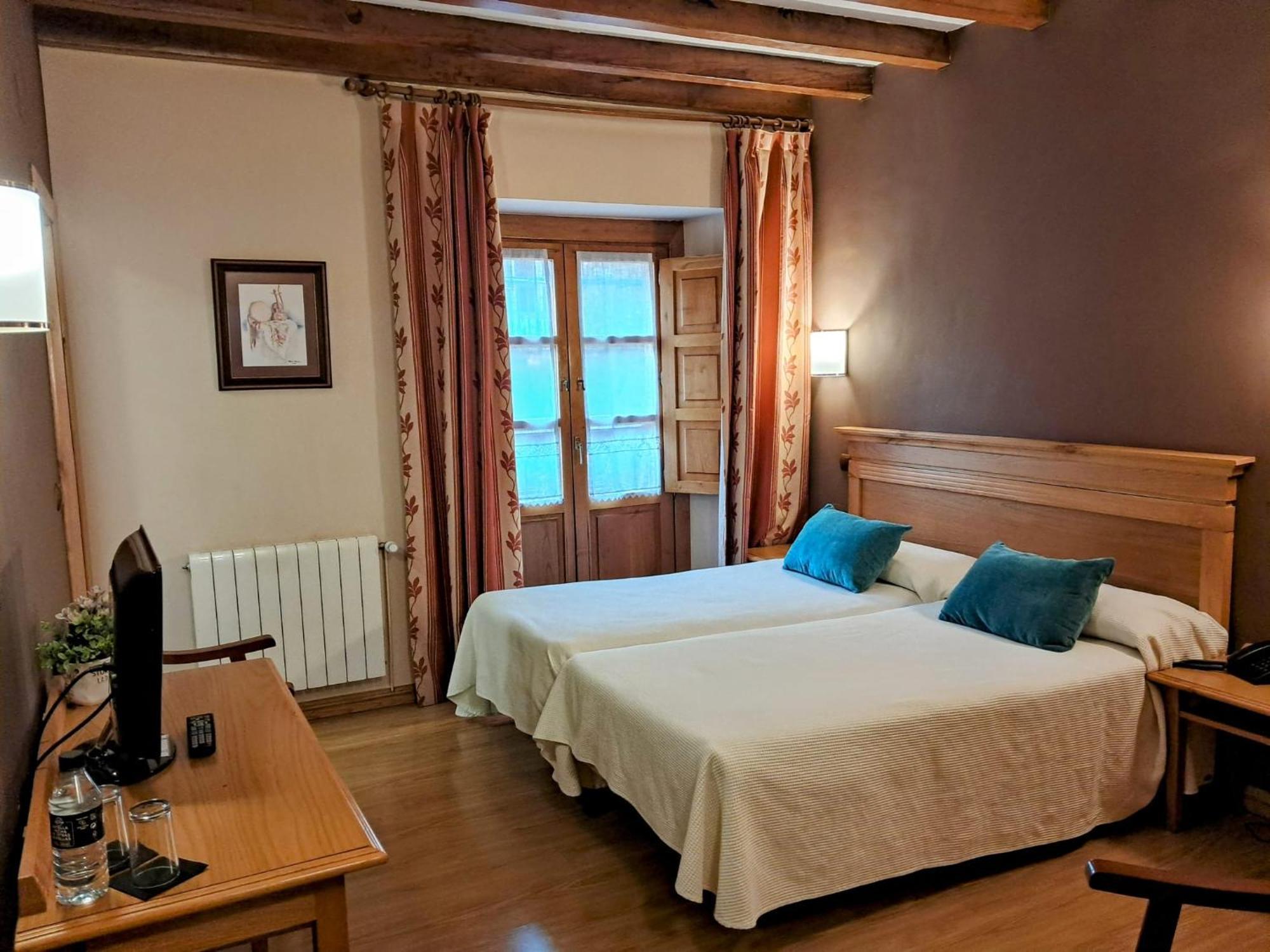 Hotel San Roque رينوسا المظهر الخارجي الصورة